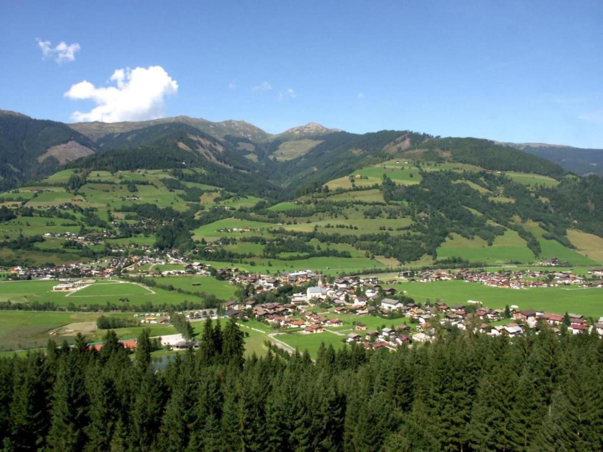 Apartment With Balcony And Sauna Flachau